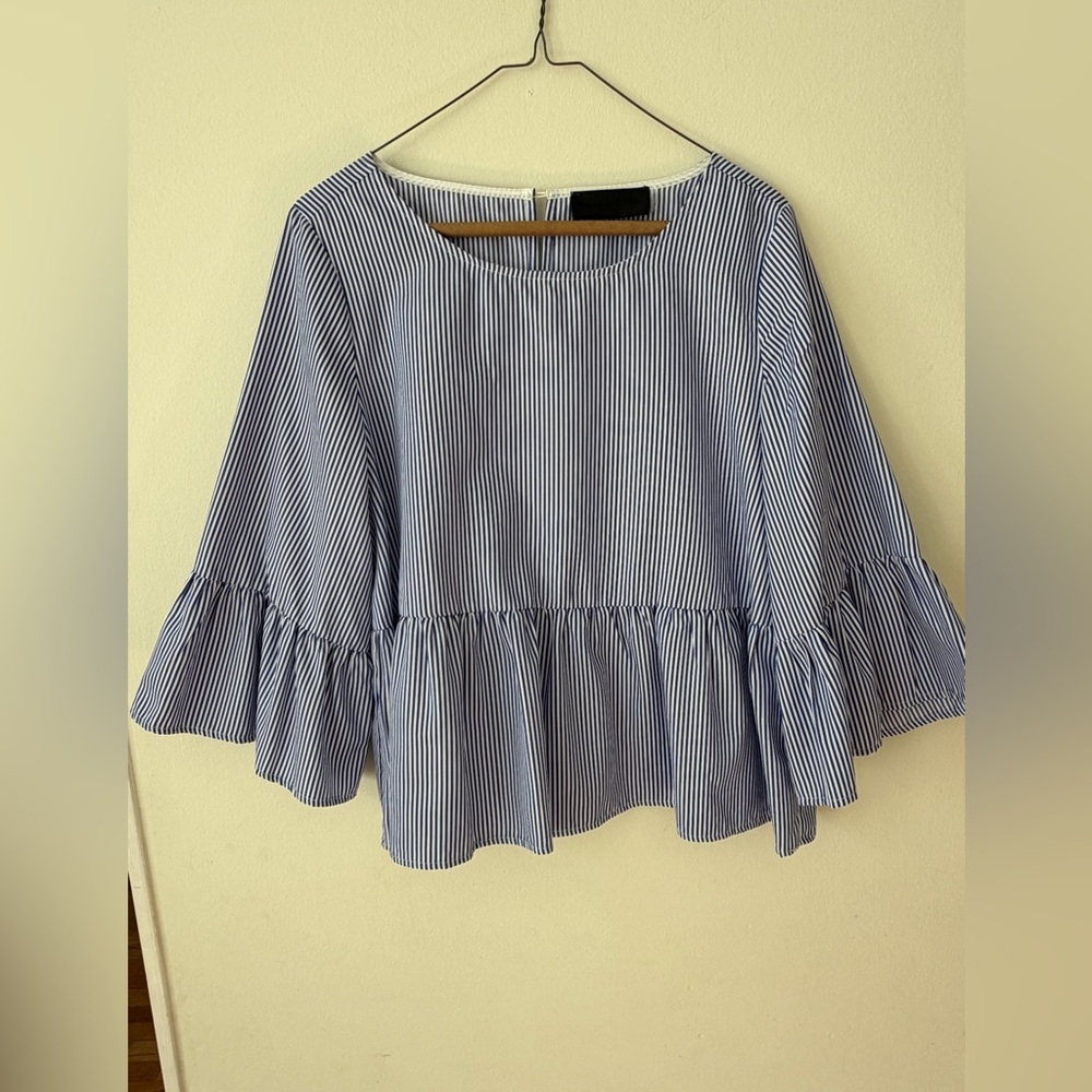 Blaque Label Blue & White Stripe Peplum Top 💙 Size Medium, Bell Sleeve, Nautical